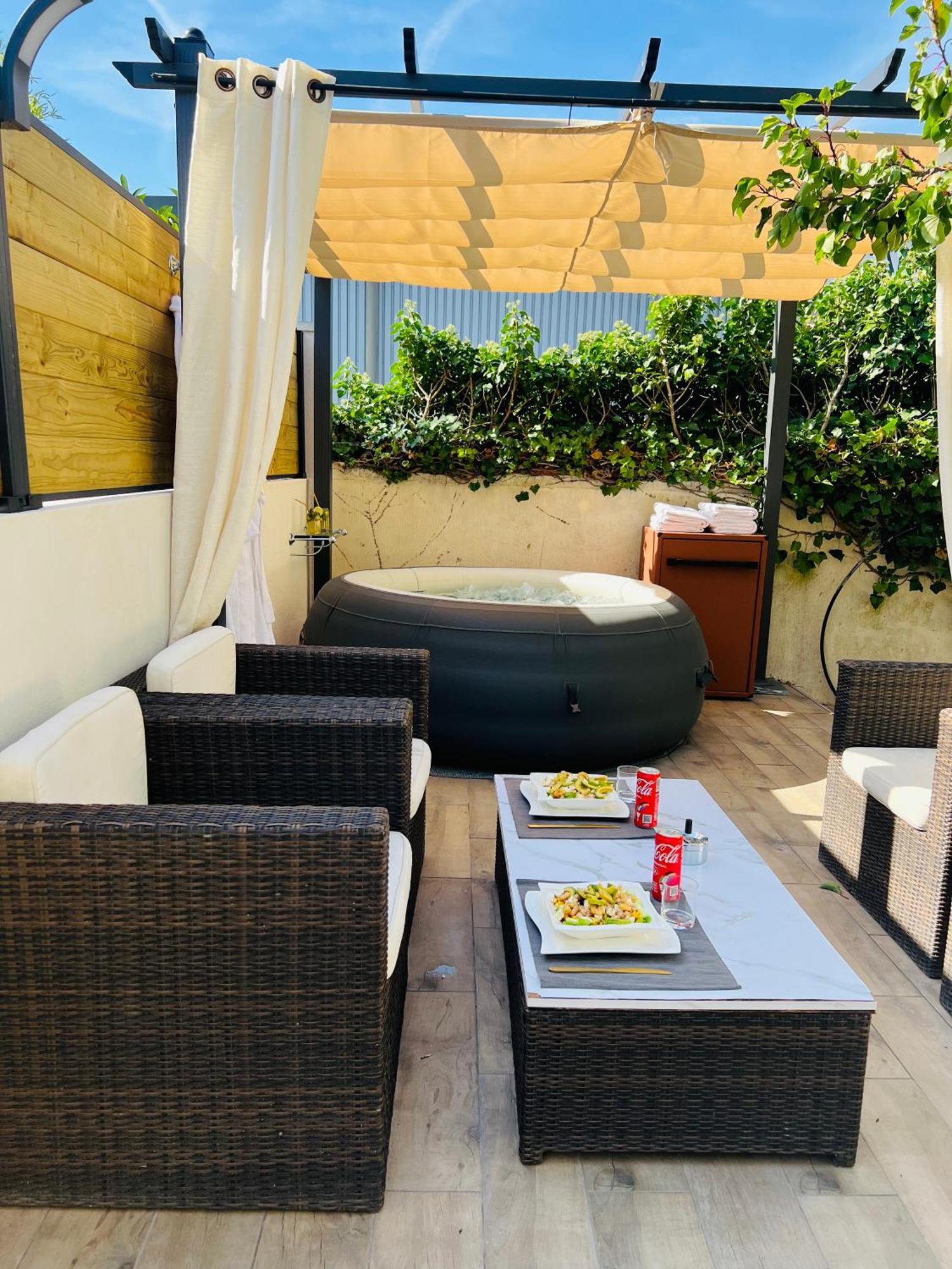 Ris-Orangis Superbe Appartement Avec Jardin Et Parking Prive מראה חיצוני תמונה